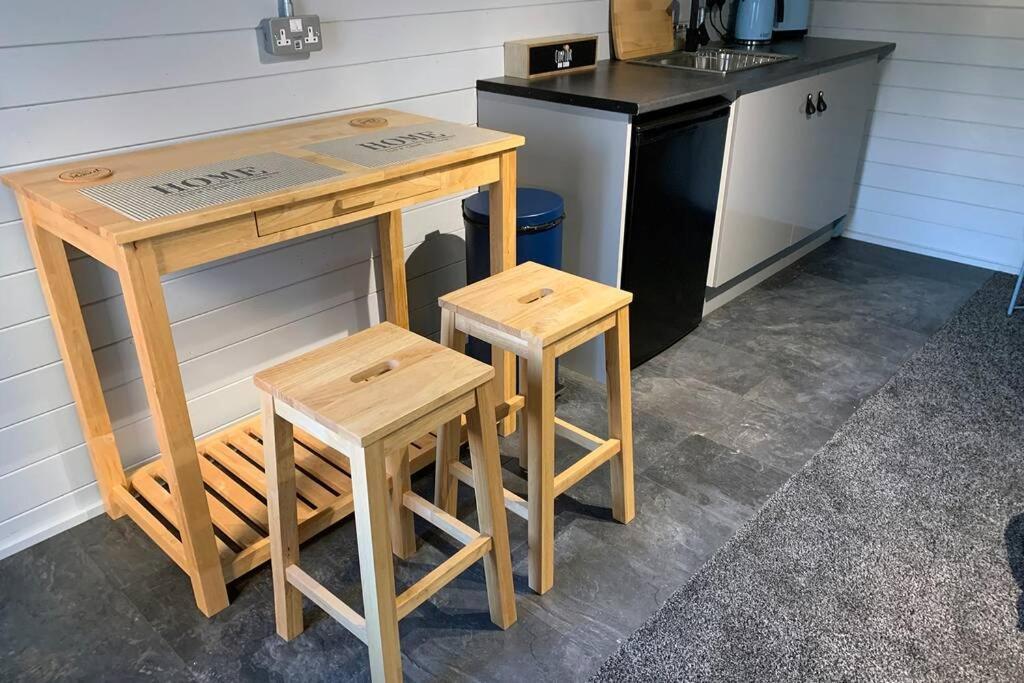 Cosy, Self-Contained Garden Room In City Centre! Hereford Esterno foto